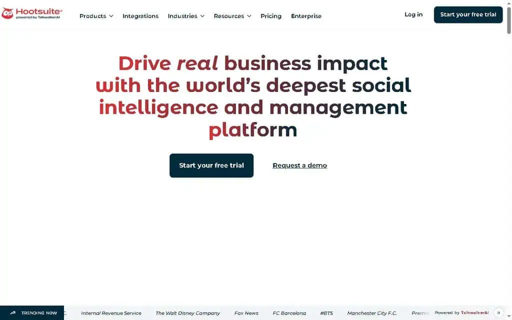 Hootsuite homepage showing its social media marketing and management platform